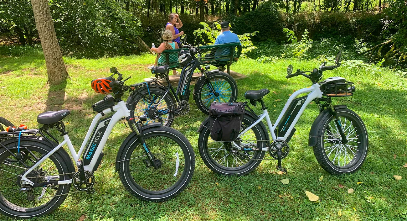 Ebikes vs Scooters: What Are the Differences? Ebikes vs Scooters: What Are the Differences?